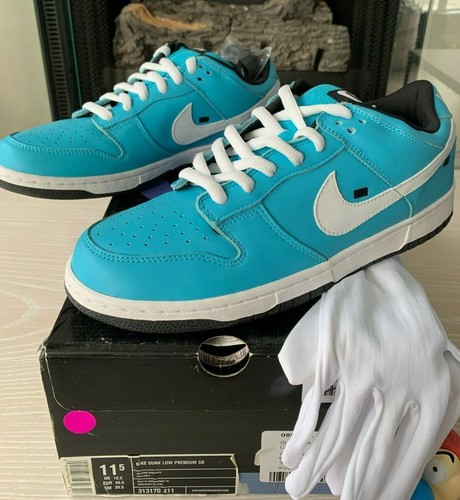 DS Nike SB Dunk Low Tokyo Blue Taxi 11 