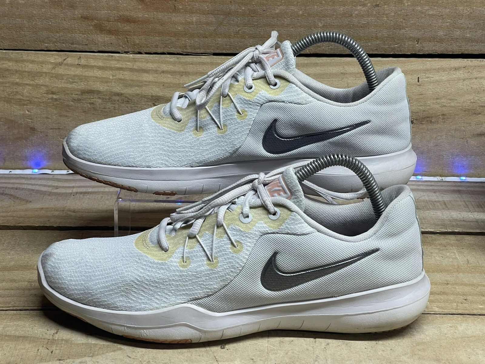 Chaussures de course à lacets pour femmes Nike Flex Supreme TR 6 909014 016 gris taille 10