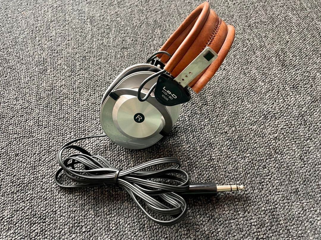 日立Lo-D STEREO HEADPHONES HD-90(箱付) レトロ 日立Lo-D STEREO HEADPHONES HD-90(箱付) レトロ