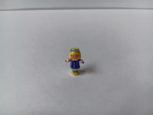 Polly Pocket Sparkle Snowland Storybook Replacement Girl Figure
