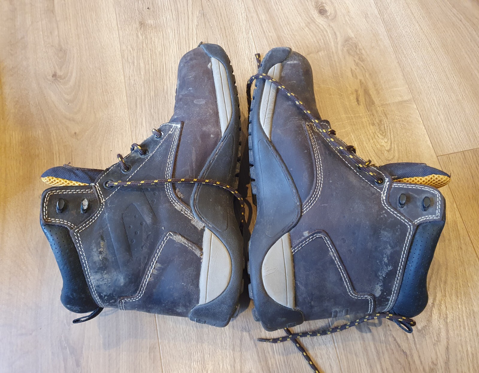 Mens DeWalt Bolster Safety Boots Brown Leather Size 10 eBay