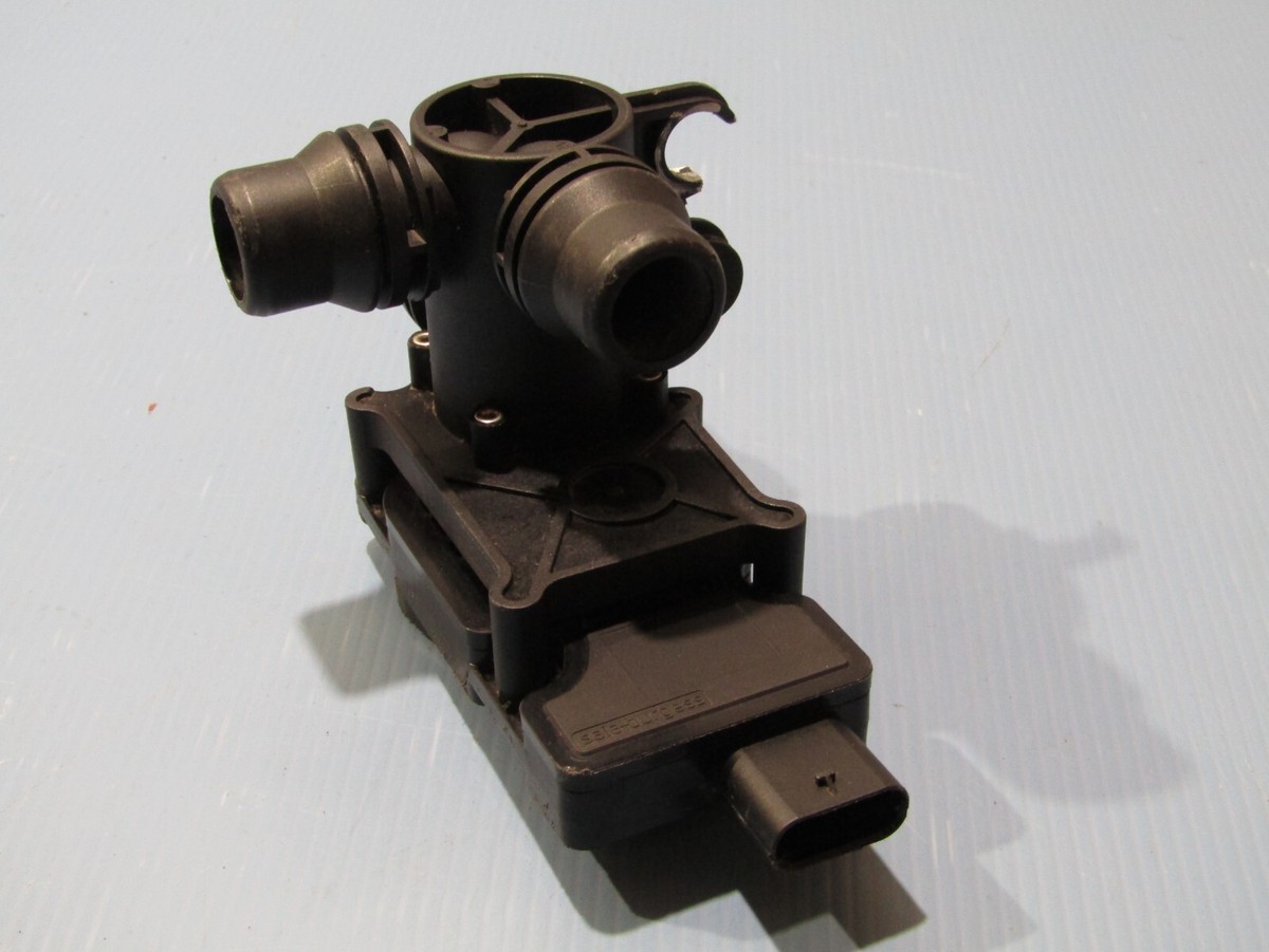 Mercedes W177 C118 AMG Radiator Change Over Valve Genuine  