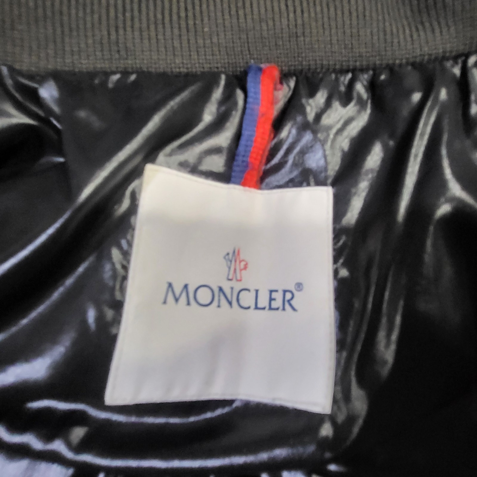 Authentic Moncler Aubert Down Puffer Jacket Dark … - image 9