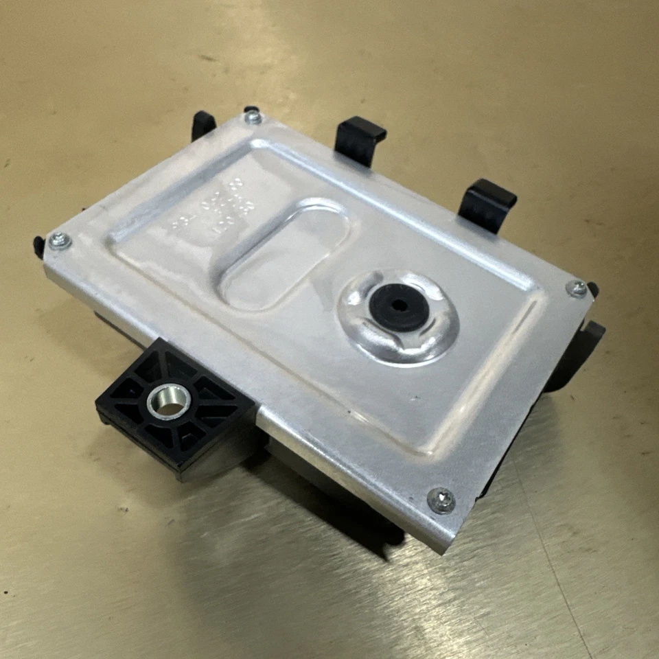 2011- 2015 Chevrolet Volt Fuel Pump Control Module 22874299 OEM - Image 4 of 4