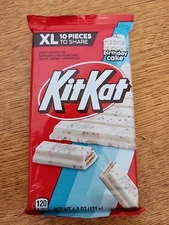 KIT KAT Birthday Cake Flavored Crème with Sprinkles, Crisp Wafers XL 4.3 Oz 121G