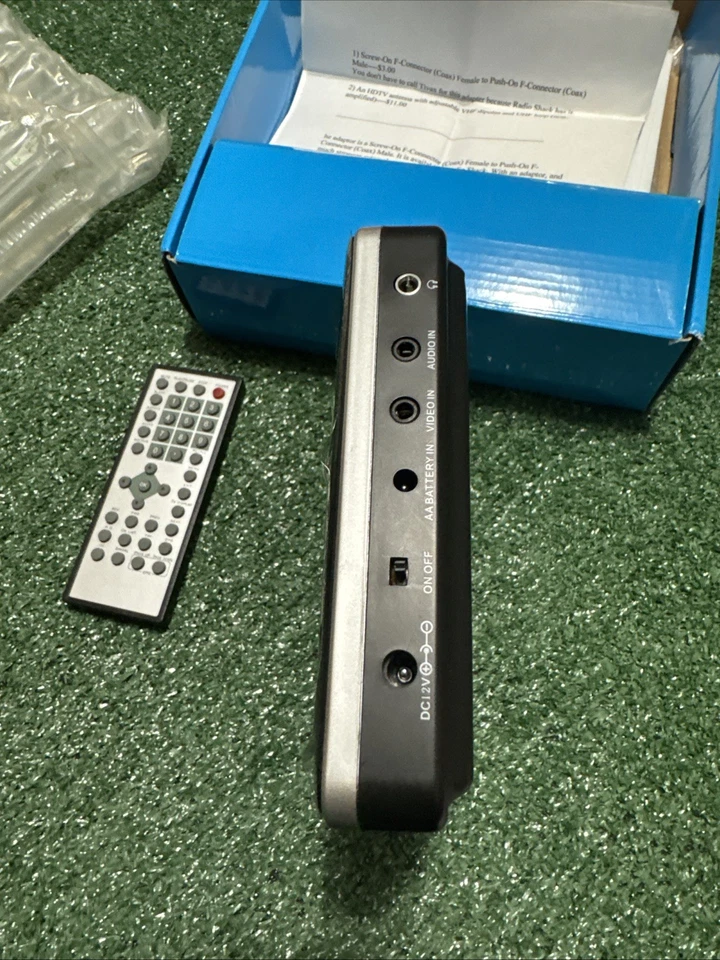 Tivax Hirez 7 Inch Portable Digital TV Complete with Accessories and Box Gaming - Image 4 of 4