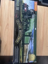 Hornby Flying Scotsman OO Gauge Train Set–100Years Edition LNER Steam Locomotive