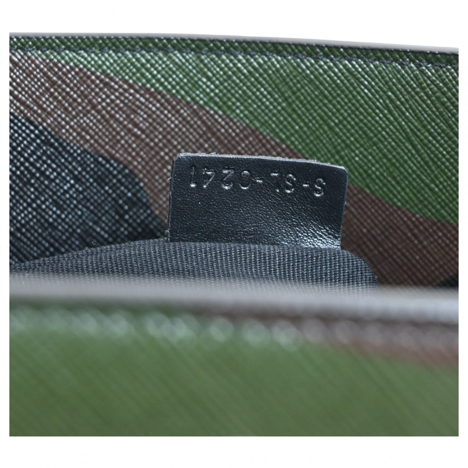 Auth Celine Medium Vertical Cabas Camouflage Hand… - image 9