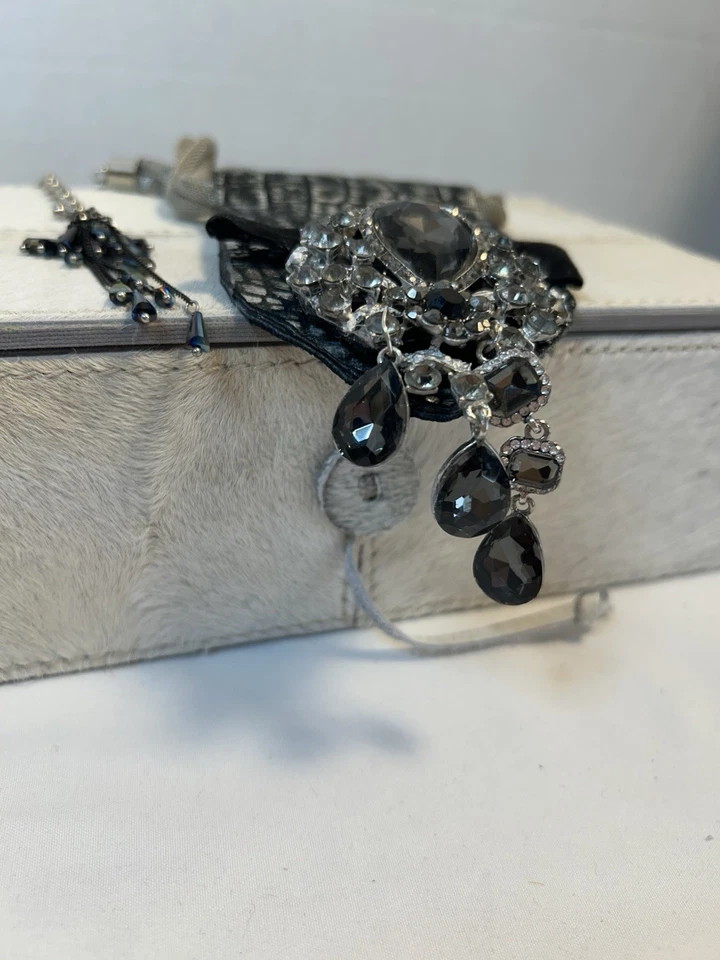Кожаное ожерелье ручной работы, черный серебряный животный принт, винтажная брошь со стразами - Изображение 3 из 4