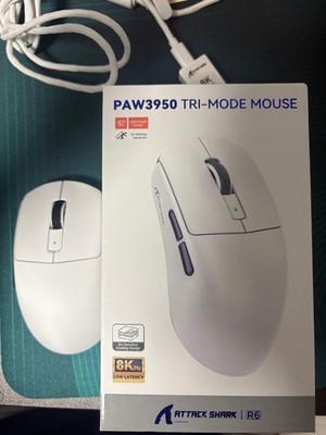 Attack Shark PAW3950 Gaming Maus R6 kabelgebunden weiß unbenutzt getestet