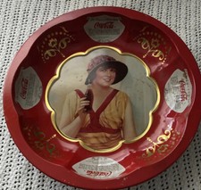 Coca Cola 1993 11"  Aprox. Rounded  Collectible Serving Tray