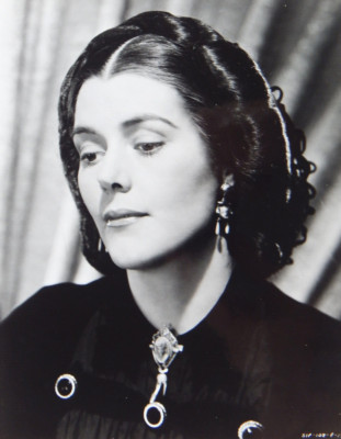 ''GONE WITH THE WIND'' PRESS PHOTO 8X10 1967 70mm BARBARA O'NEIL HEAD SHOT O'HARA