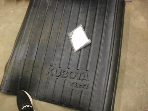 OEM Kubota Cargo box / bed Mat Kit V4352 for RTV 400 - Picture 2 of 3