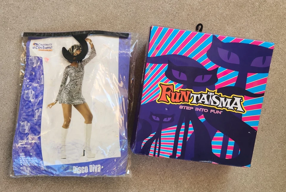 Disfraz de Halloween Discoteca Retro Mujer Seqeen Plateado Vestido y Botas Foto 3 de 4