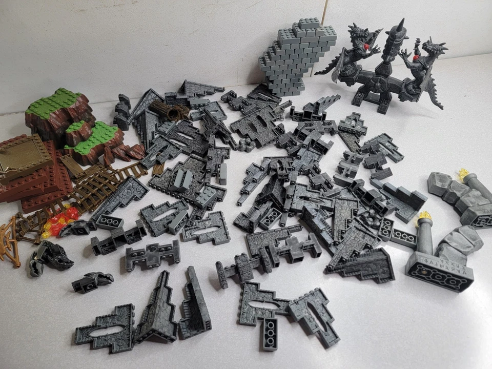 Mega Bloks Castle Pieces Grey Bricks Dragon Castle Shrine Terrain Bits - Image 2 of 4