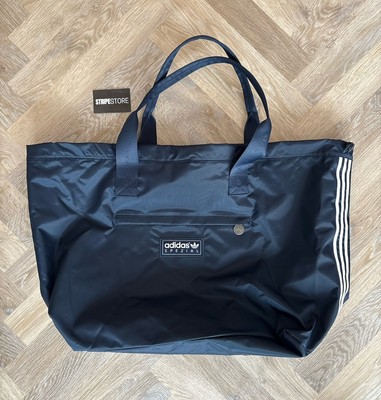 ADIDAS SPZL ST10 BAG SS25 SPEZIAL JP3240 NAVY BLUE ZIP HOLD-ALL