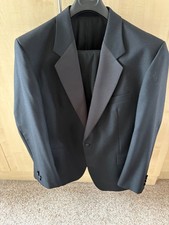 Czarna męska kurtka obiadowa. Satynowe klapy 50" klatka piersiowa