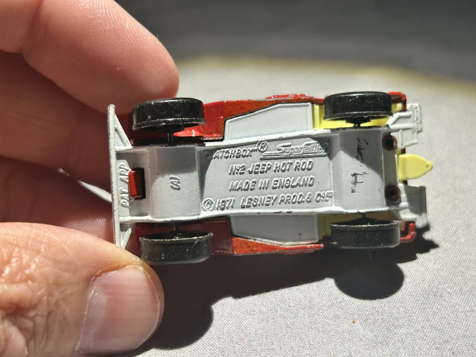 Jeep Hot Rod Lesney Matchbox Superfast 1971 rojo n.º 9. Hecho en Inglaterra  Foto 2 de 4