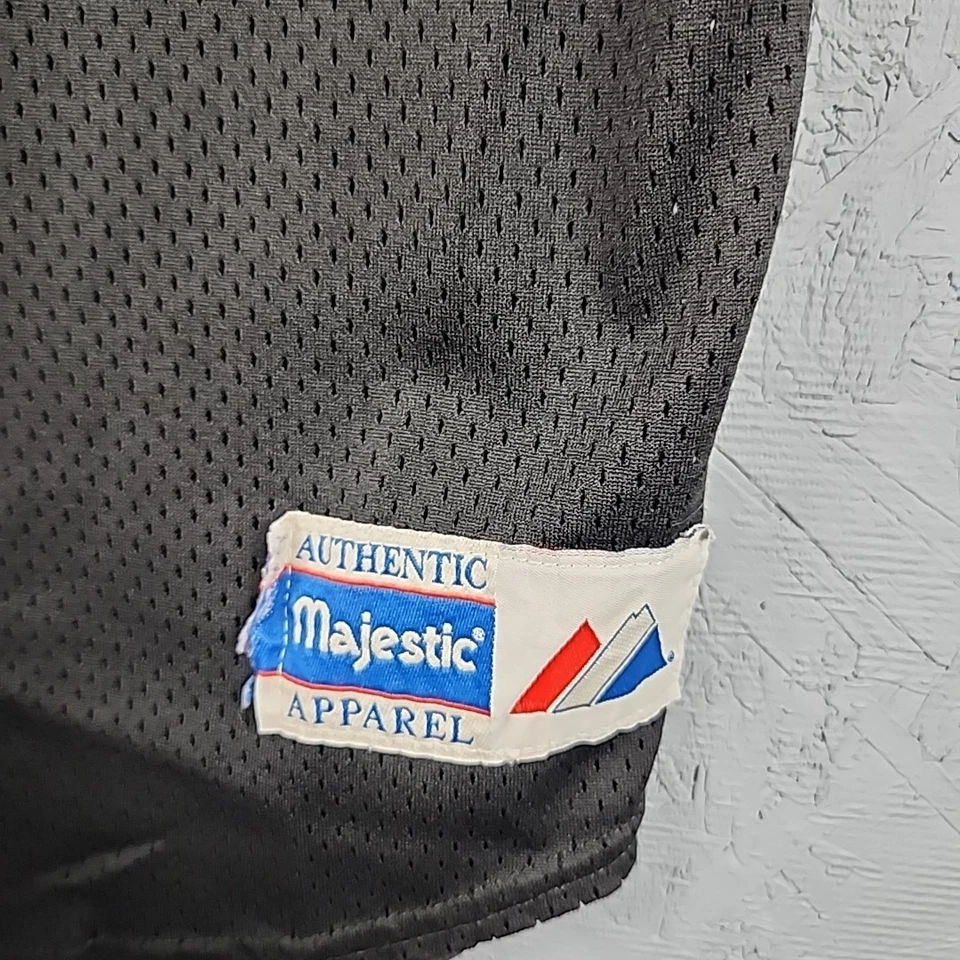 Винтажная мужская футболка Majestic South Carolina Gamecocks большая черная с вышивкой 29  - Изображение 4 из 4