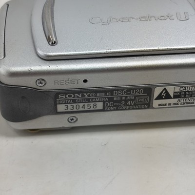 Sony Cyber-Shot U DSC-U20 2MP Digital Camera Silver. For Parts Or