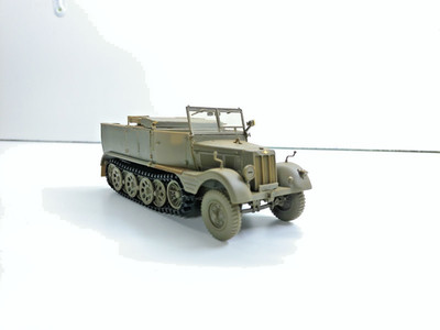 Modellbau 1:35 Sd.Kfz. 10/4 Halbkettenfahrzeug- fertig gebaut - ohne OVP# 9953