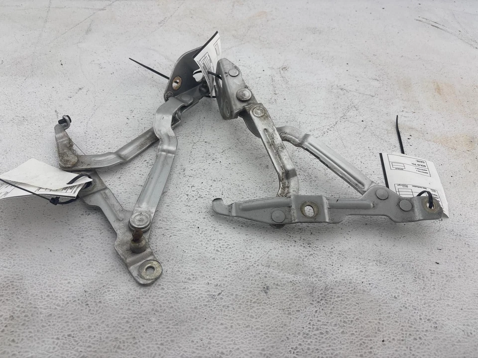2000-2002 Audi S4 Rear Left & Right Lid Hinge OEM - Image 2 of 4