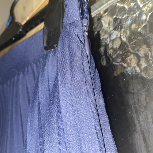Size 14 Navy Pleated Lined M&S Collection Skirt - Picture 3 of 4