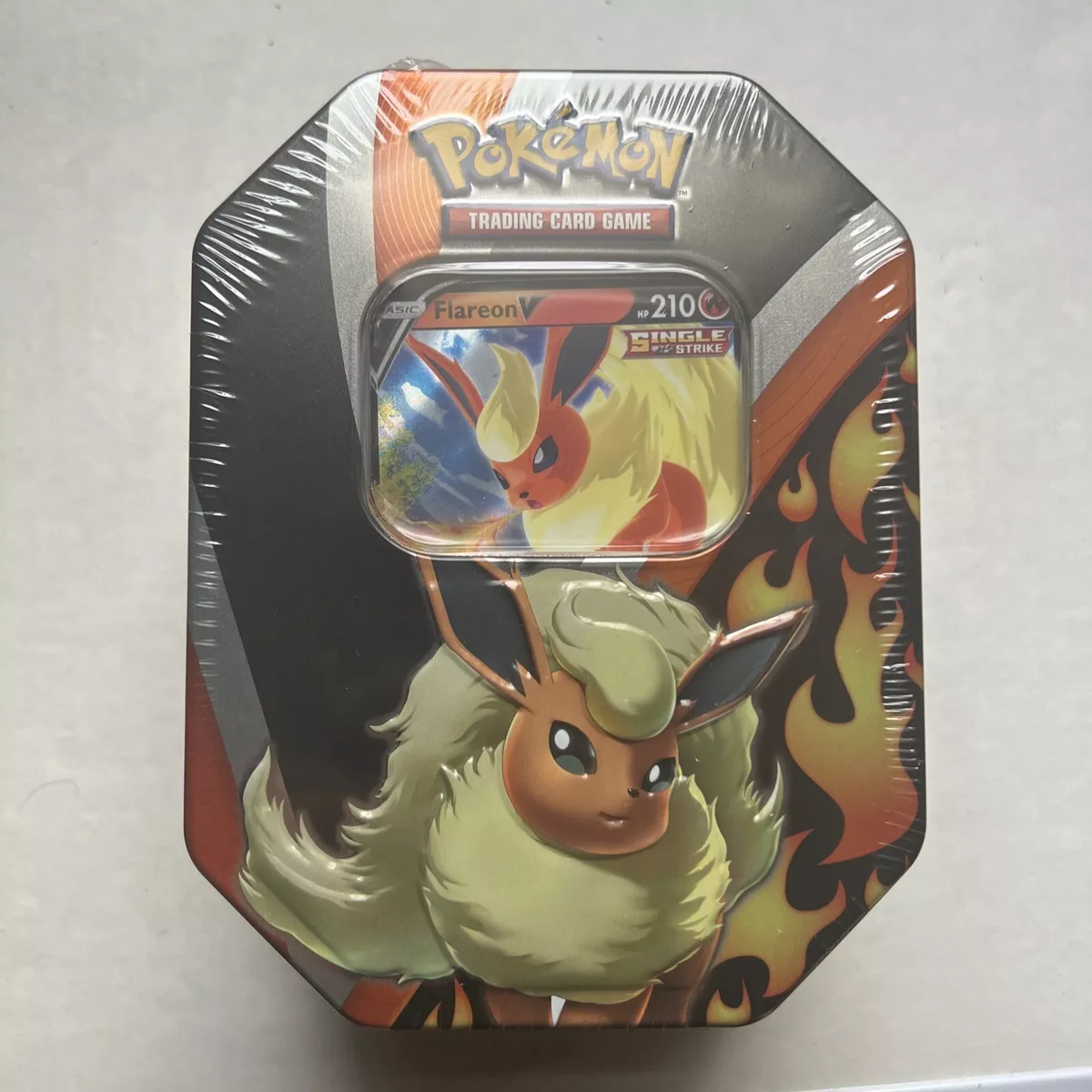 Pokémon TCG: Eevee Evolutions Tin (Flareon V)