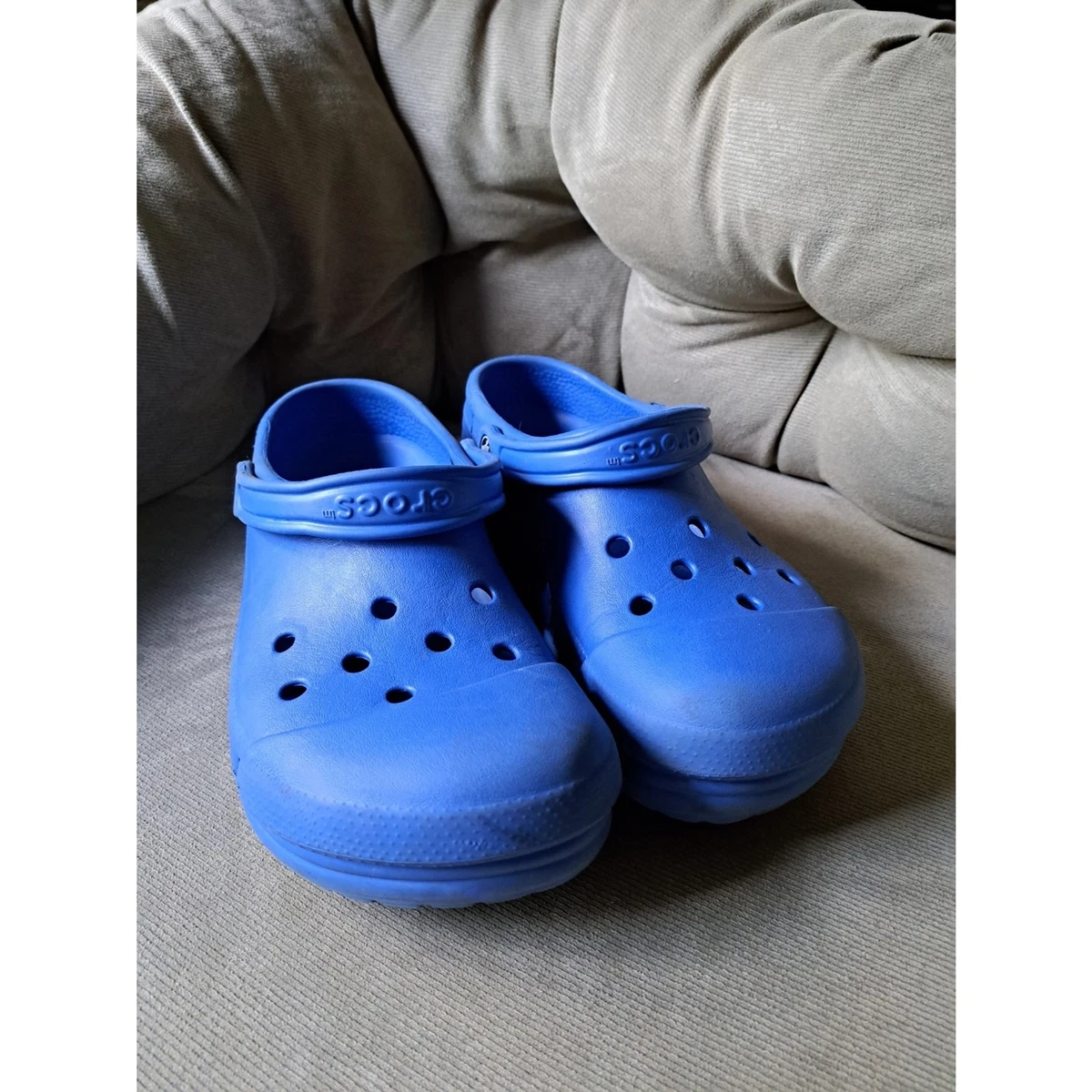 12 sales 13 crocs