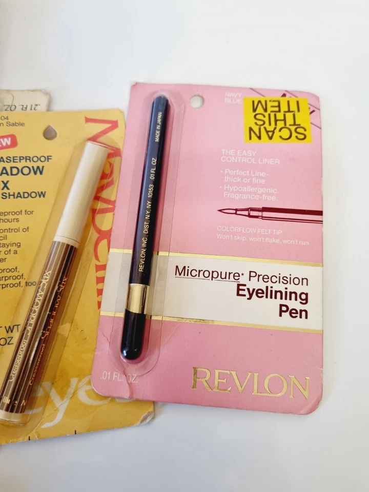 Job lot vintage eye lining pens - Image 3 of 4