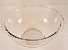Vintage PYREX Clear Glass Mixing Bowl #323 Part of Nested Set, 1.5 Quart