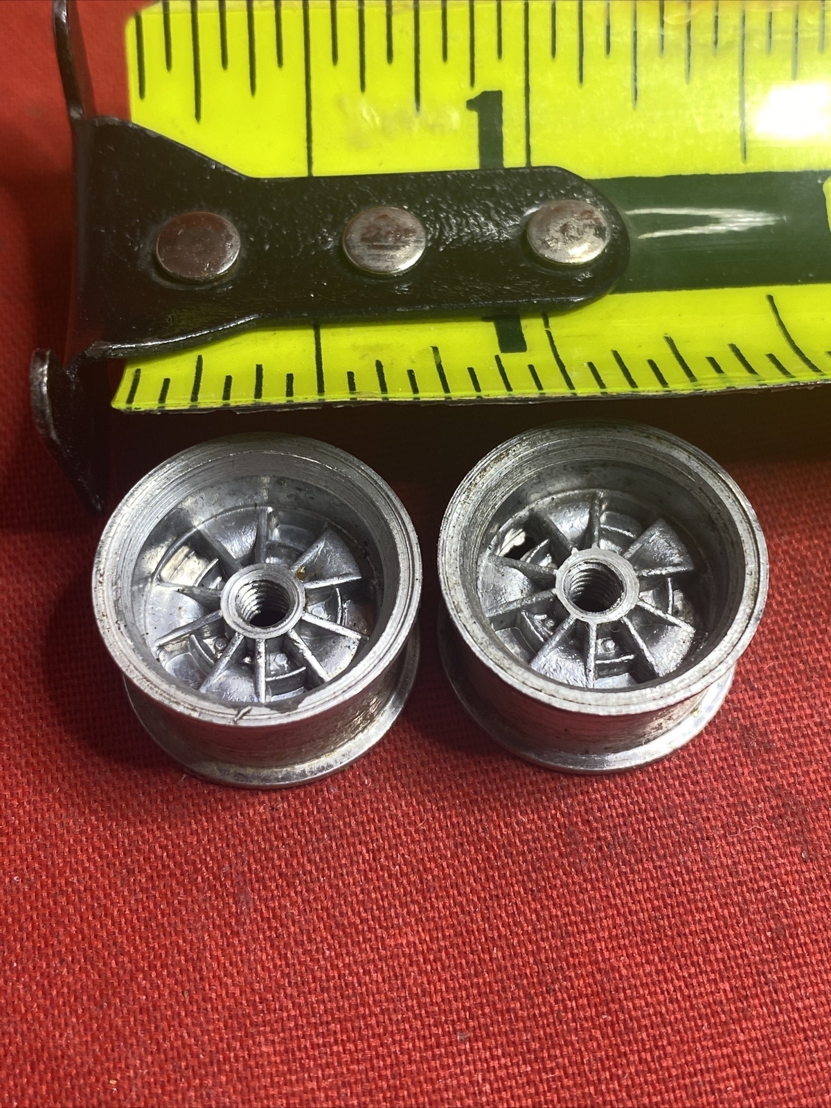 VINTAGE HOT ROD ALUMINUM SLOT CAR WHEELS/RIMS eBay