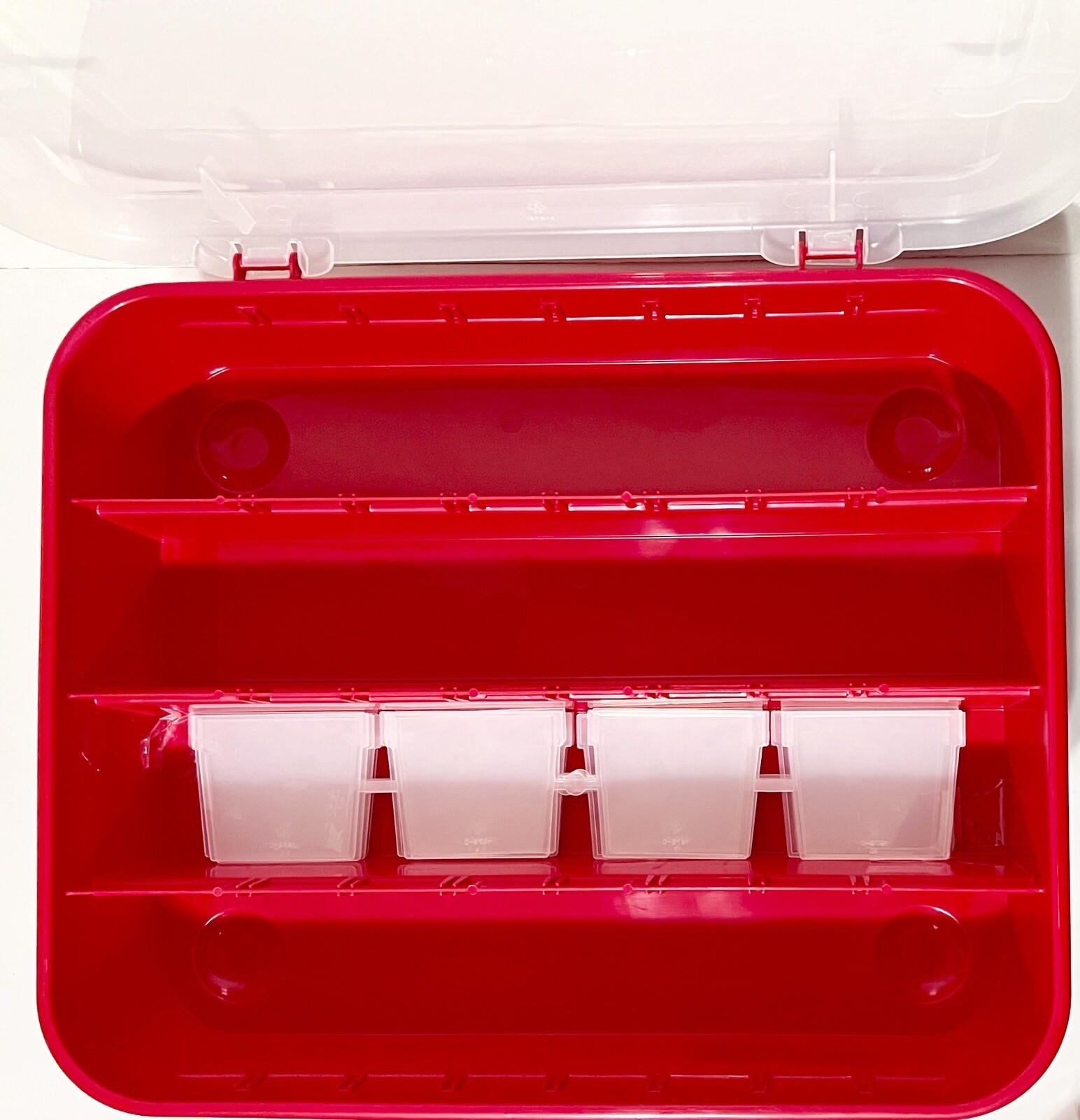 Sterilite Infra Red Adjustable Ornament Storage Case W/ Lid & Dividers