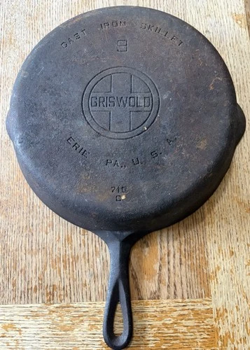 Griswold Number 9 Skillet Sold As Is With Crack - Please Read