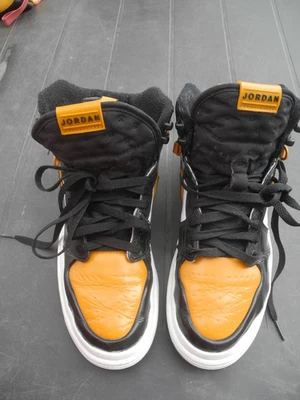 BASKETS MONTANTE NIKE JORDAN UNISEXE T 41 BE - Photo 1/4