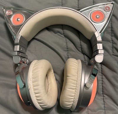 Brookstone Ariana Grande Cat Ears Headphones Torn Ear Cushions EUC
