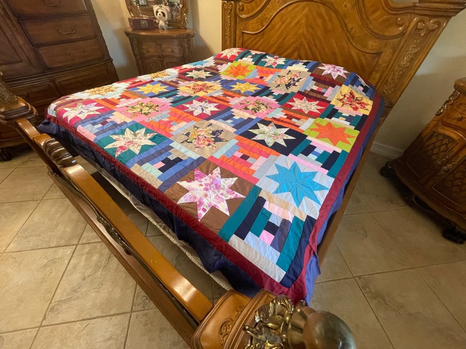 Holiday Sale Machine pieced  Queen SizeQuilt Top made  in USA - Image 3 of 4