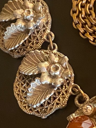 Antique Filigree Necklace Faceted Carnelian Glass/Stone Floral Gold Silver Tone - Picture 14 of 24
