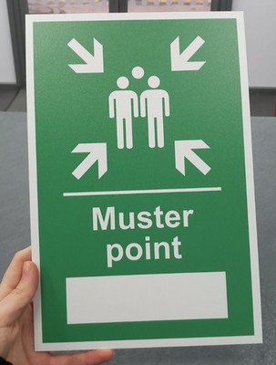 Muster Point Location - Notfallschild - Metall oder 1,2 mm PVC - A4 Sicherheitsschilder