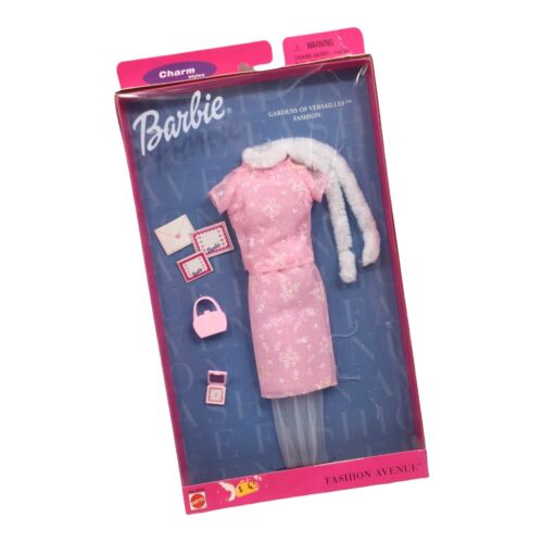 Neu Barbie Charm Mode Avenue Garten Versailles Outfit rosa Mattel 2000