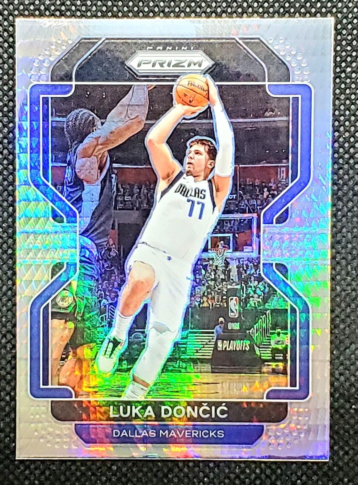 Luka Doncic 2021-22 Panini Prizm Hyper Prizm SP Dallas Mavericks #223