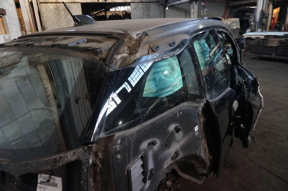 Quarto de vidro traseiro direito do passageiro 51357288190 BMW I3 94 REX 2014-21 - Imagem 3 de 3