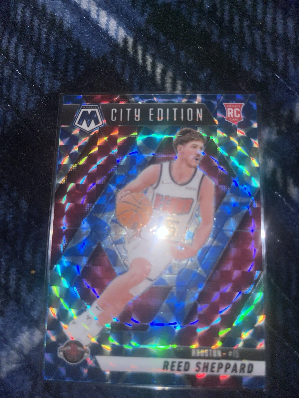 2024-25 Panini Mosaic City Edition Reed Sheppard #276 Reactive Blue Mosaic Prizm