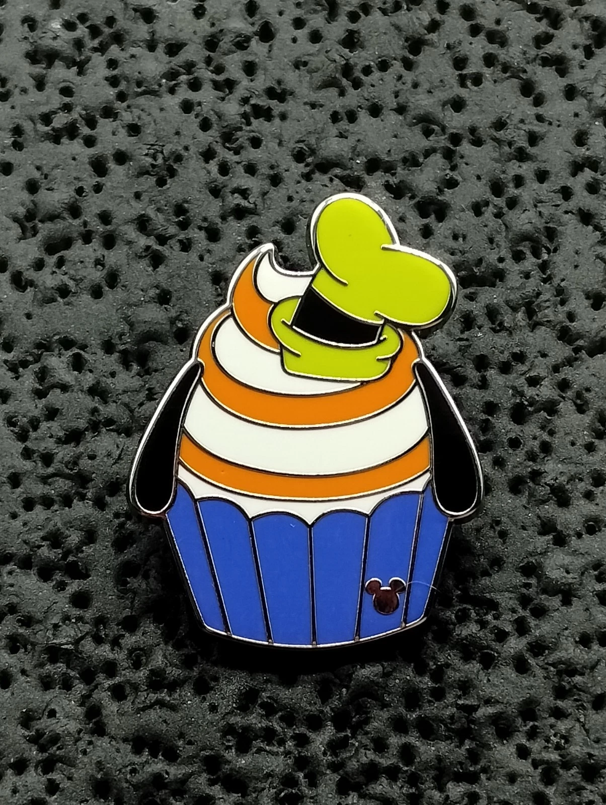 2026 Disney WDW Hidden Mickey Goofy Cupcakes Wave A Trading Pin