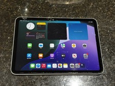 iPad 10th Generation 2022 - Silver - 64GB - WIFI - SMASHED SCREEN