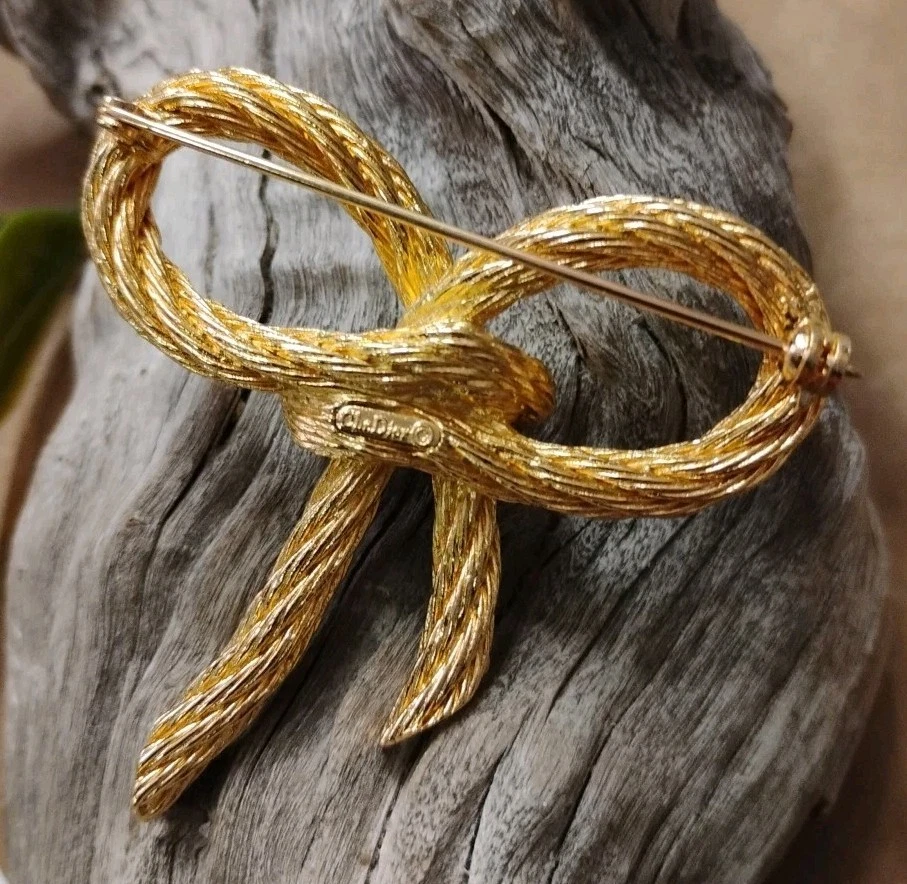 Diseñador CHRISTIAN DIOR Tono Dorado Cuerda Retorcida Arco Nudo 2" Ancho Pin, Firmado! Foto 3 de 4