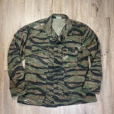 US Military Tiger Stripe Camo Shirt Long Sleeve Button Up Medium Regular