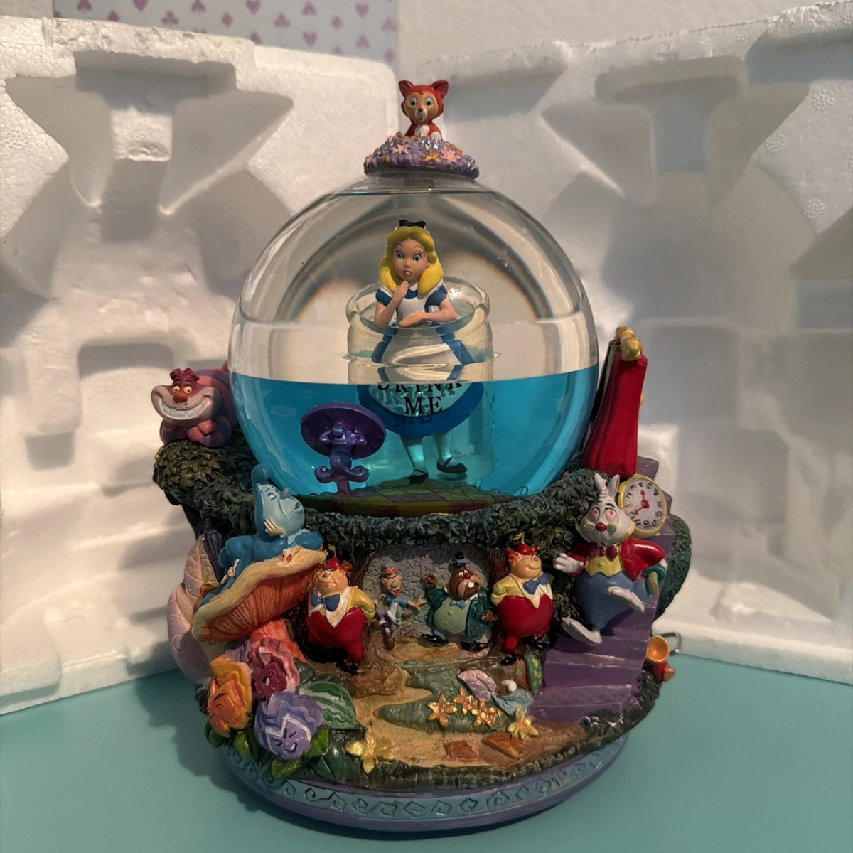 Preços baixos em Alice no País das Maravilhas Globos de neve da