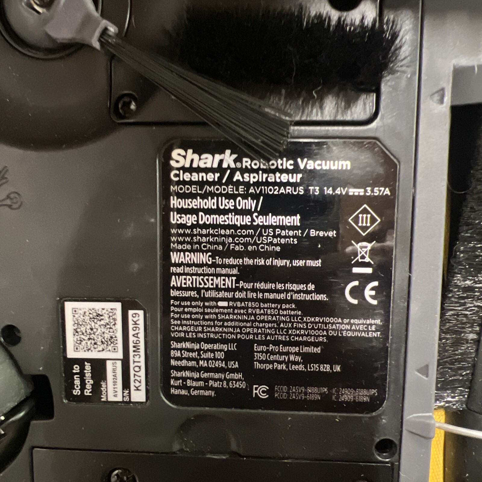 Shark IQ Robot Vacuum AV1002AE with XL SelfEmpty Base, SelfCleaning Brush Roll 622356567909 eBay