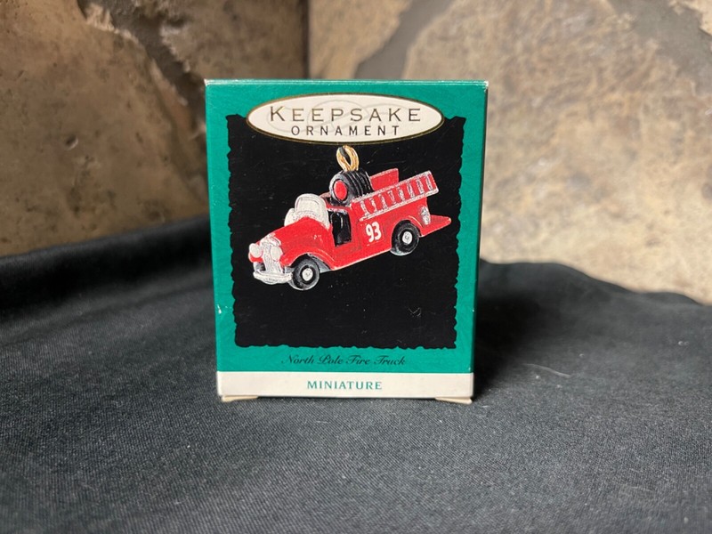 Hallmark 1993 - North Pole Fire Truck